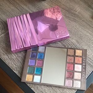 Heavy metal urban decay palette